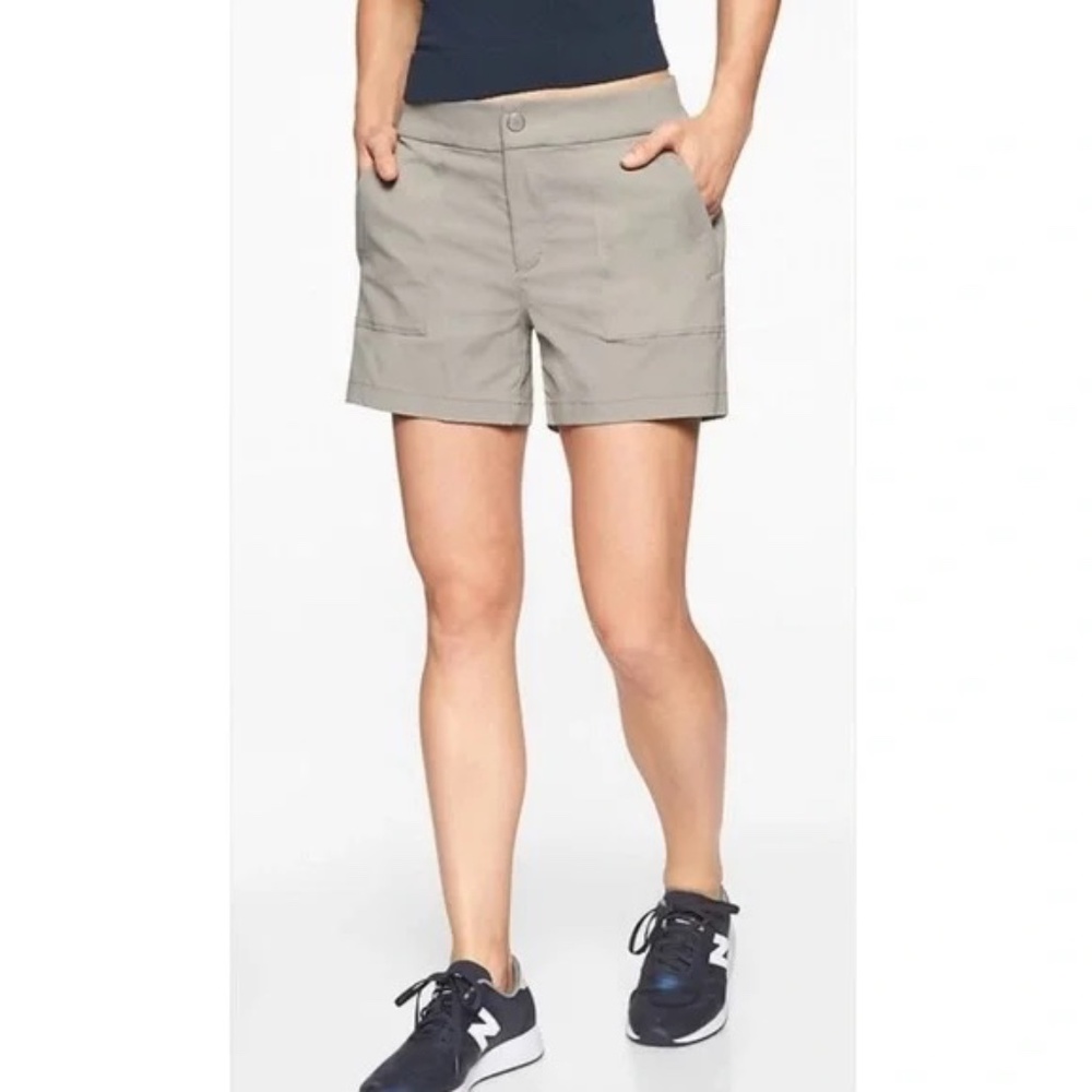Athleta Siver Light Grey 4" Trekkie Athletic Nylon Shorts - Size 0